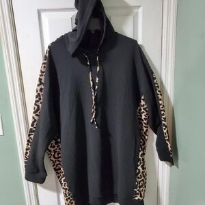 Black and Leopart print hoodie tunic length size 3x
